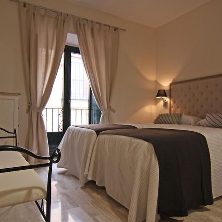 Apartamentos Living Sevilla Centro Maestranza Dış mekan fotoğraf