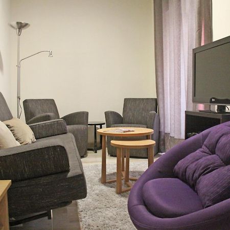 Apartamentos Living Sevilla Centro Maestranza Dış mekan fotoğraf