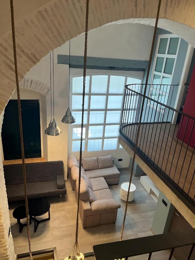 Apartamentos Living Sevilla Centro Maestranza Dış mekan fotoğraf