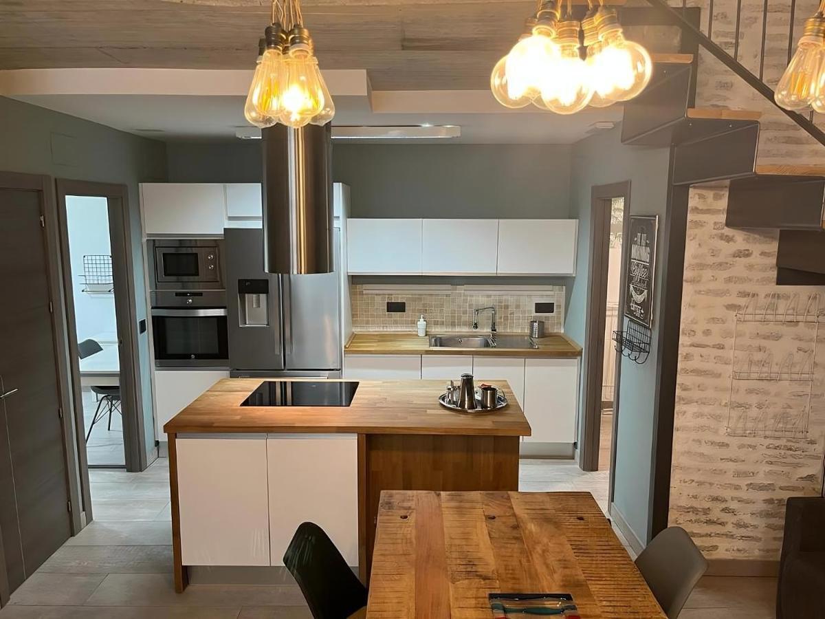 Apartamentos Living Sevilla Centro Maestranza Dış mekan fotoğraf